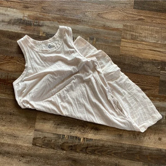 NWOT Secret Treasures Women’s Tank Chemise - Picture 9 of 13